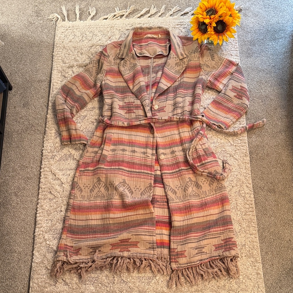 Aztec tribal print Musin gauze duster. Belted boho fringe coat. Women’s XL